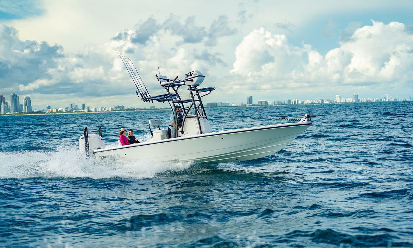 Pathfinder 2600 TRS Running Offshore.