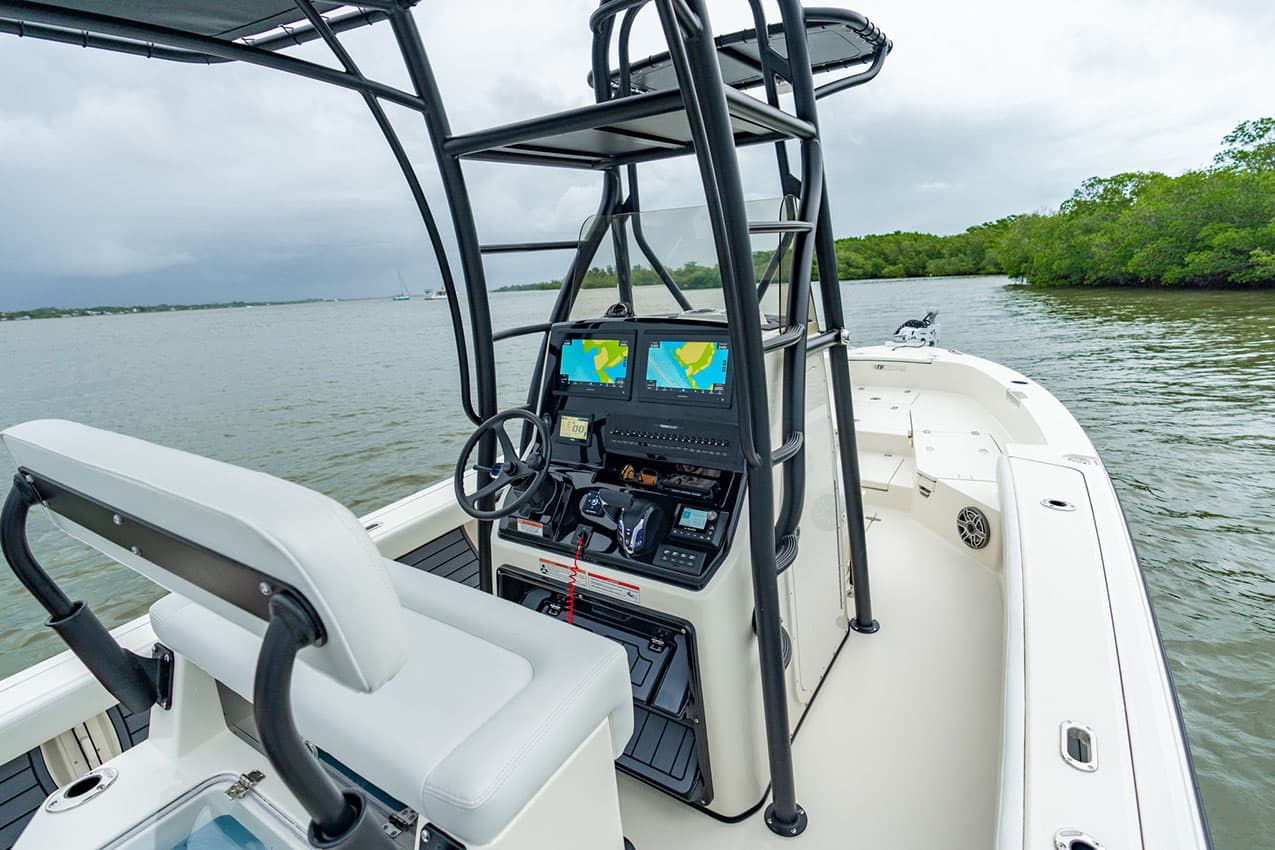 Helm with Seat of Pathfinder 2600 TRS.