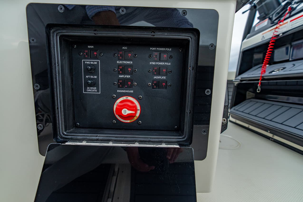 Battery Panel on Pathfinder 2600 TRS.