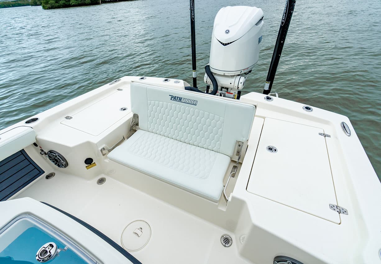 Aft Bench Seat on Pathfinder 2600 TRS.