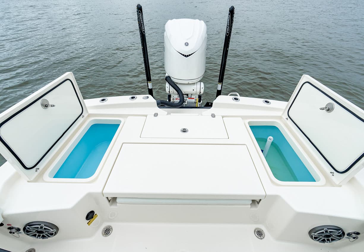 Stern Livewells on Pathfinder 2600 TRS.